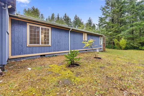 Exterior - 35952 Stackpole Rd, Ocean Park, WA 98640 photo 4 of 6
