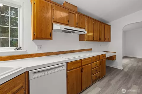 Kitchen - 35952 Stackpole Rd, Ocean Park, WA 98640 photo 3 of 5