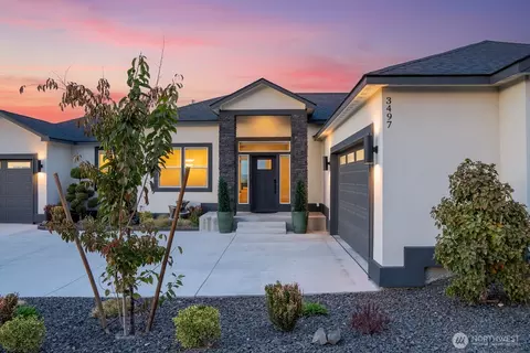 3497 Nicholas Ln, West Richland, WA 99353