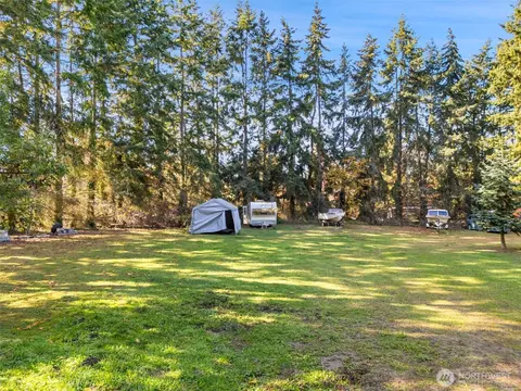 Exterior - 426 Griffith Farm Rd, Sequim, WA 98382 photo 6 of 9