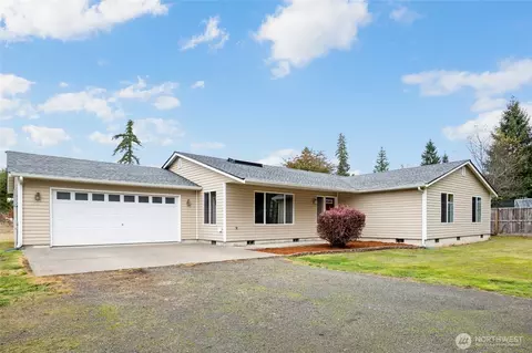 151 W Satsop Maple Gln, Elma, WA 98541