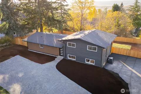 16425 Benson Rd S, Renton, WA 98055