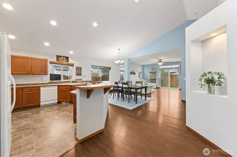 Entry Way - 175 Wind River Dr, Chehalis, WA 98532 photo 1 of 1