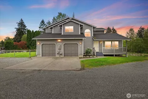 1002 Stitch Rd, Lake Stevens, WA 98258