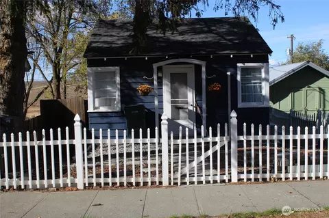 512 W Broadway Ave, Ritzville, WA 99169