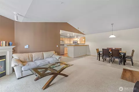 Living - 10709 Valley View Rd #B403, Bothell, WA 98011 photo 5 of 5