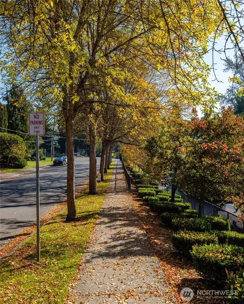 Exterior - 10709 Valley View Rd #B403, Bothell, WA 98011 photo 3 of 3