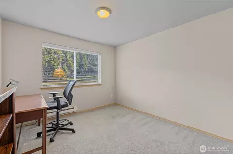 Bedroom - 10709 Valley View Rd #B403, Bothell, WA 98011 photo 2 of 4