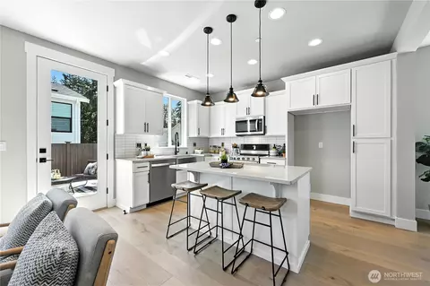 Kitchen - 10 Meridian Ave SE #CR 09, Bothell, WA 98012 photo 2 of 13