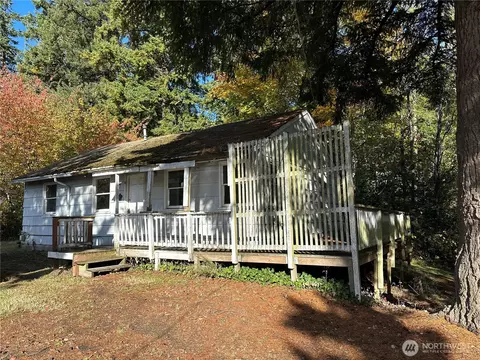 3658 NW Munson St, Silverdale, WA 98383