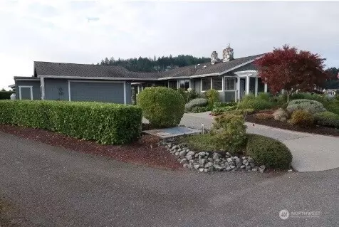 812 Shoshone Dr, La Conner, WA 98257