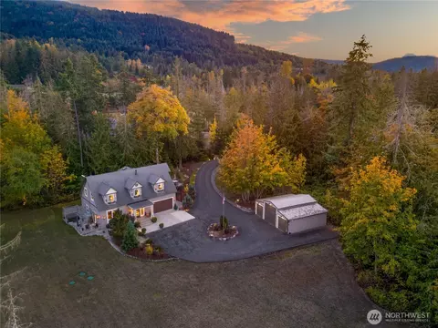211 Yellow Brick Rd, Sequim, WA 98382