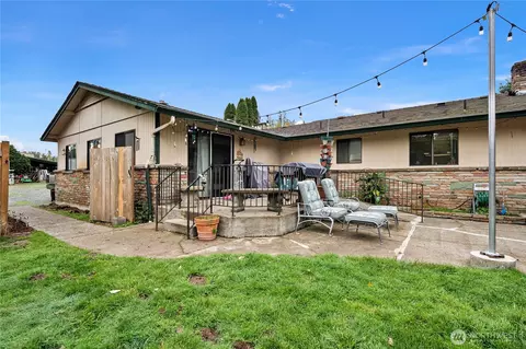 Exterior - 26707 Orville Rd E, Orting, WA 98360 photo 3 of 12