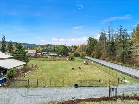 Exterior - 26707 Orville Rd E, Orting, WA 98360 photo 7 of 12