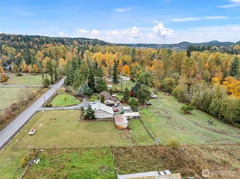 View/Area - 26707 Orville Rd E, Orting, WA 98360 photo 4 of 5