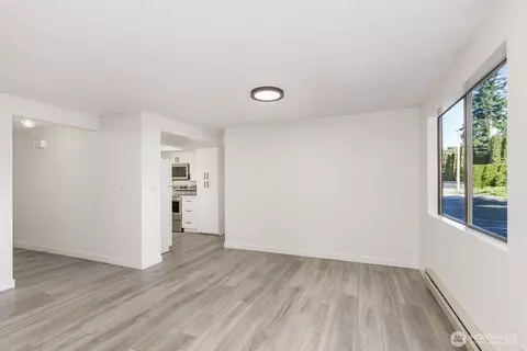 Living - 2418 Euclid Ave, Everett, WA 98203 photo 4 of 4