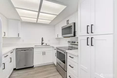 Kitchen - 2418 Euclid Ave, Everett, WA 98203 photo 1 of 3