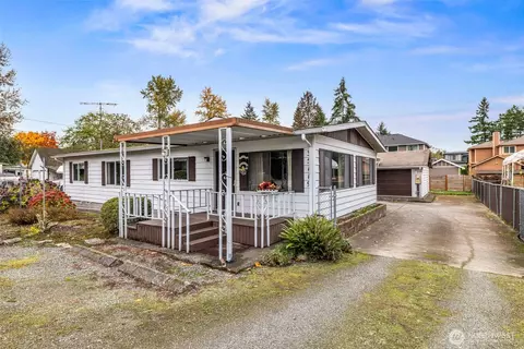 35119 28th Ave S, Federal Way, WA 98003