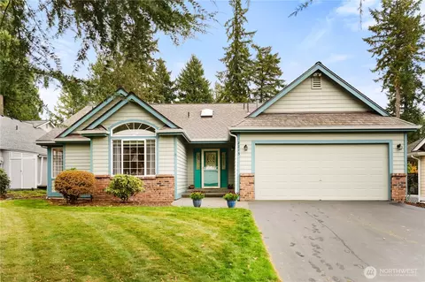 2215 Holiday Pl NW, Bremerton, WA 98312