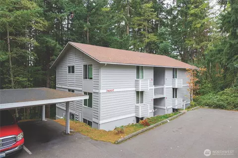 34007 1st Cir S, Federal Way, WA 98003