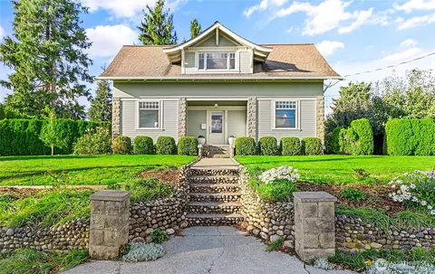 607 E Front St, Lynden, WA 98264