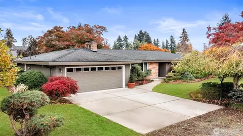 415 21 St NW, Puyallup, WA 98371