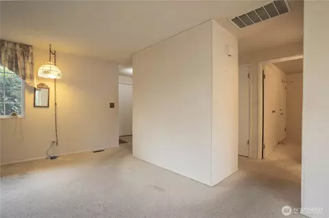 Living - 6818 Vail Dr, Lynden, WA 98264 photo 2 of 2