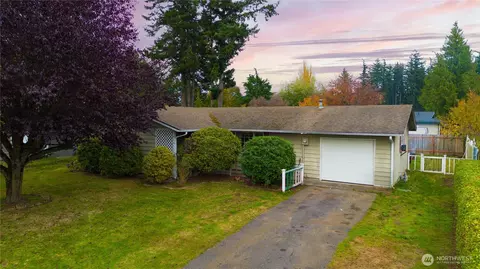 6818 Vail Dr, Lynden, WA 98264