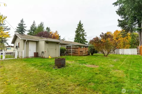 Exterior - 6818 Vail Dr, Lynden, WA 98264 photo 11 of 12