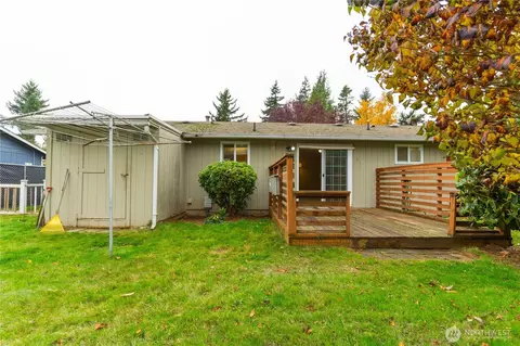 Exterior - 6818 Vail Dr, Lynden, WA 98264 photo 4 of 12