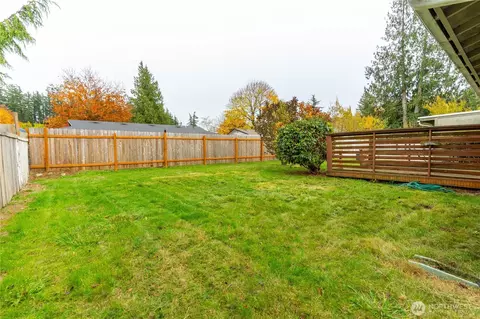 Exterior - 6818 Vail Dr, Lynden, WA 98264 photo 7 of 12