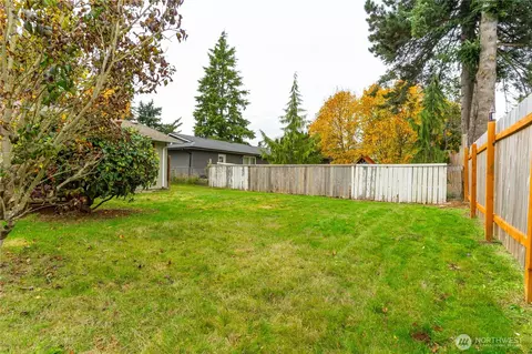 Exterior - 6818 Vail Dr, Lynden, WA 98264 photo 5 of 12