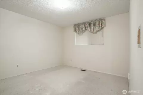 Bedroom - 6818 Vail Dr, Lynden, WA 98264 photo 1 of 4