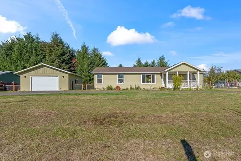 114 St Lawrence Dr, Onalaska, WA 98570