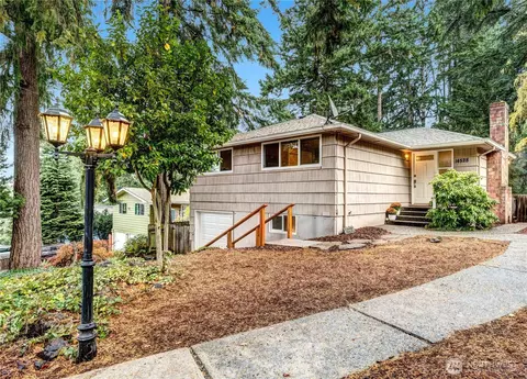 14528 Ashworth Ave N, Shoreline, WA 98133