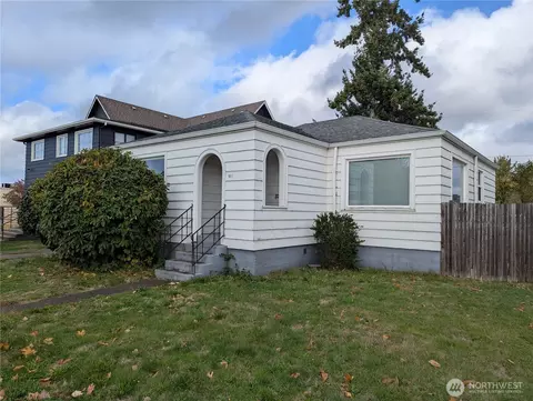 1611 4th St, Marysville, WA 98270