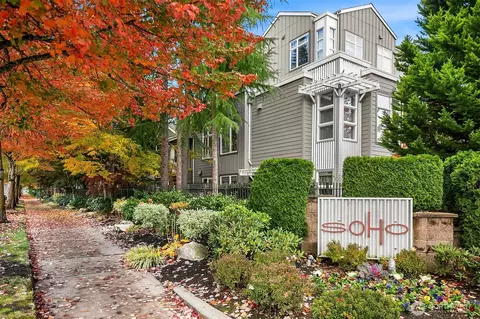 521 7th Ave #403, Kirkland, WA 98033