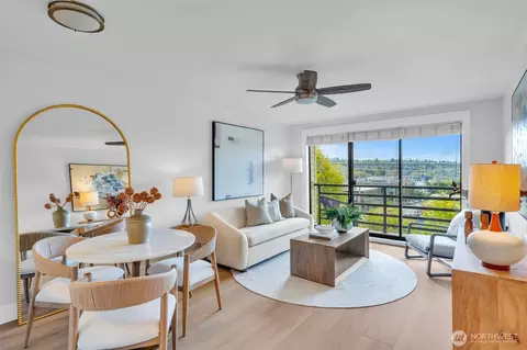 3401 Wallingford Ave N #405, Seattle, WA 98103