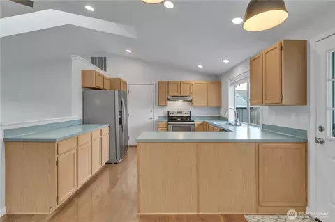 Kitchen - 3005 Edel Ave, Enumclaw, WA 98022 photo 1 of 4