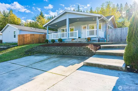 1522 W 15th St, Port Angeles, WA 98363