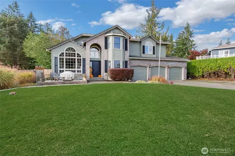 3308 204th Avenue Ct E, Lake Tapps, WA 98391