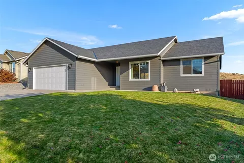 2721 Semolina Loop, East Wenatchee, WA 98802