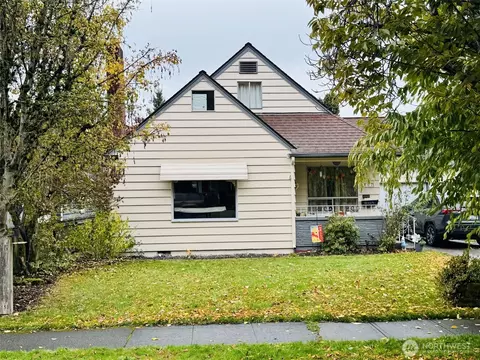 467 19th Ave, Longview, WA 98632