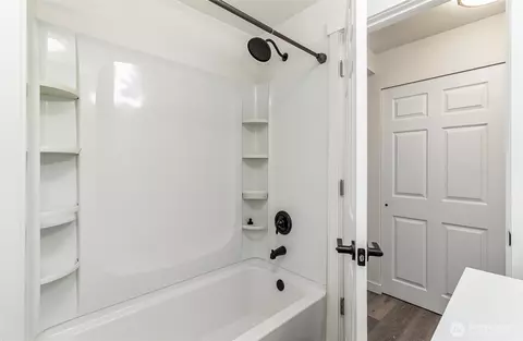 Bath - 4512 S 3rd Ave #C, Everett, WA 98203 photo 2 of 2