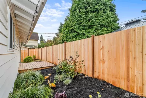 Exterior - 4512 S 3rd Ave #C, Everett, WA 98203 photo 8 of 8