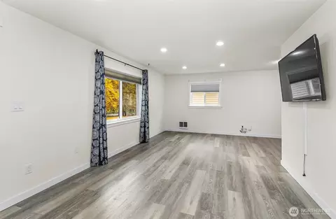Living - 4512 S 3rd Ave #C, Everett, WA 98203 photo 2 of 5