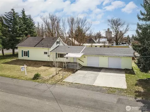 211 W Linden St, Harrington, WA 99134