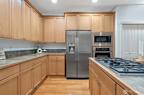 Kitchen - 21713 38th Dr SE, Bothell, WA 98021 photo 3 of 3