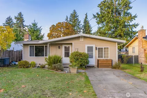237 167th St S, Spanaway, WA 98387