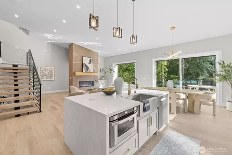Kitchen - 18616 92nd Ave NE, Bothell, WA 98011 photo 5 of 6